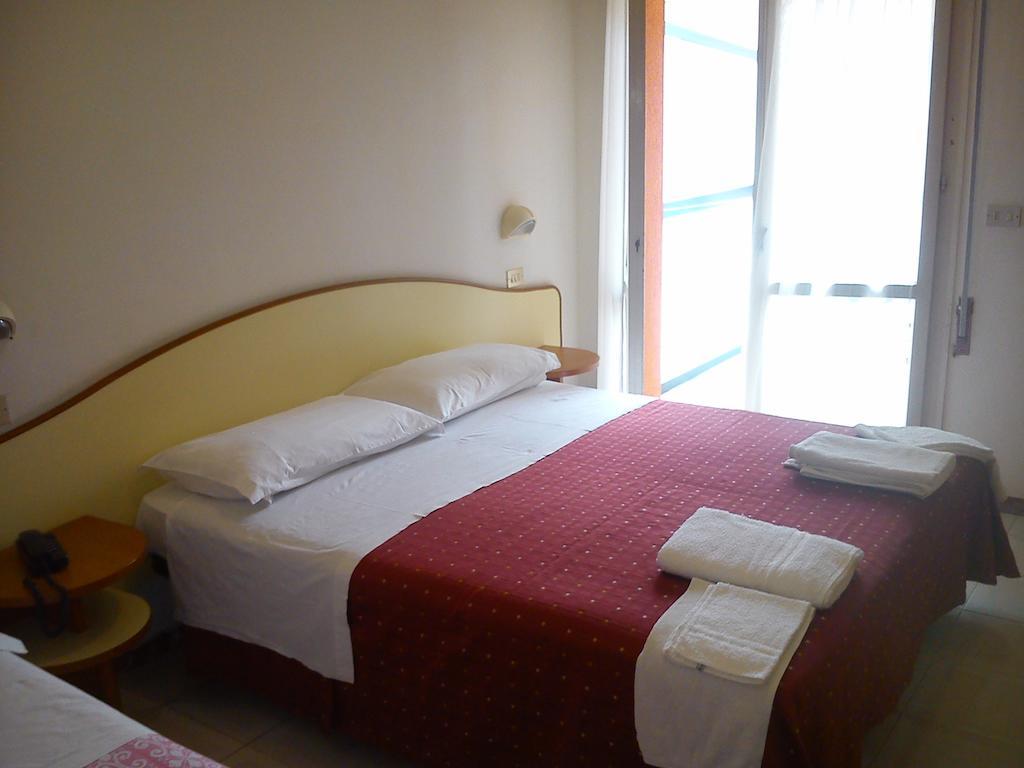 Hotel Darsena Cesenatico Kültér fotó