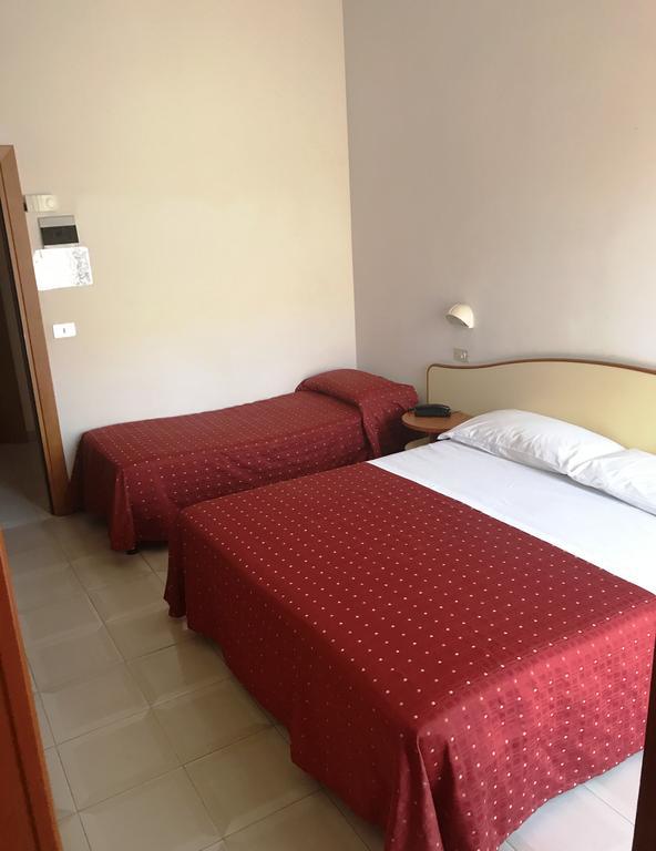 Hotel Darsena Cesenatico Kültér fotó