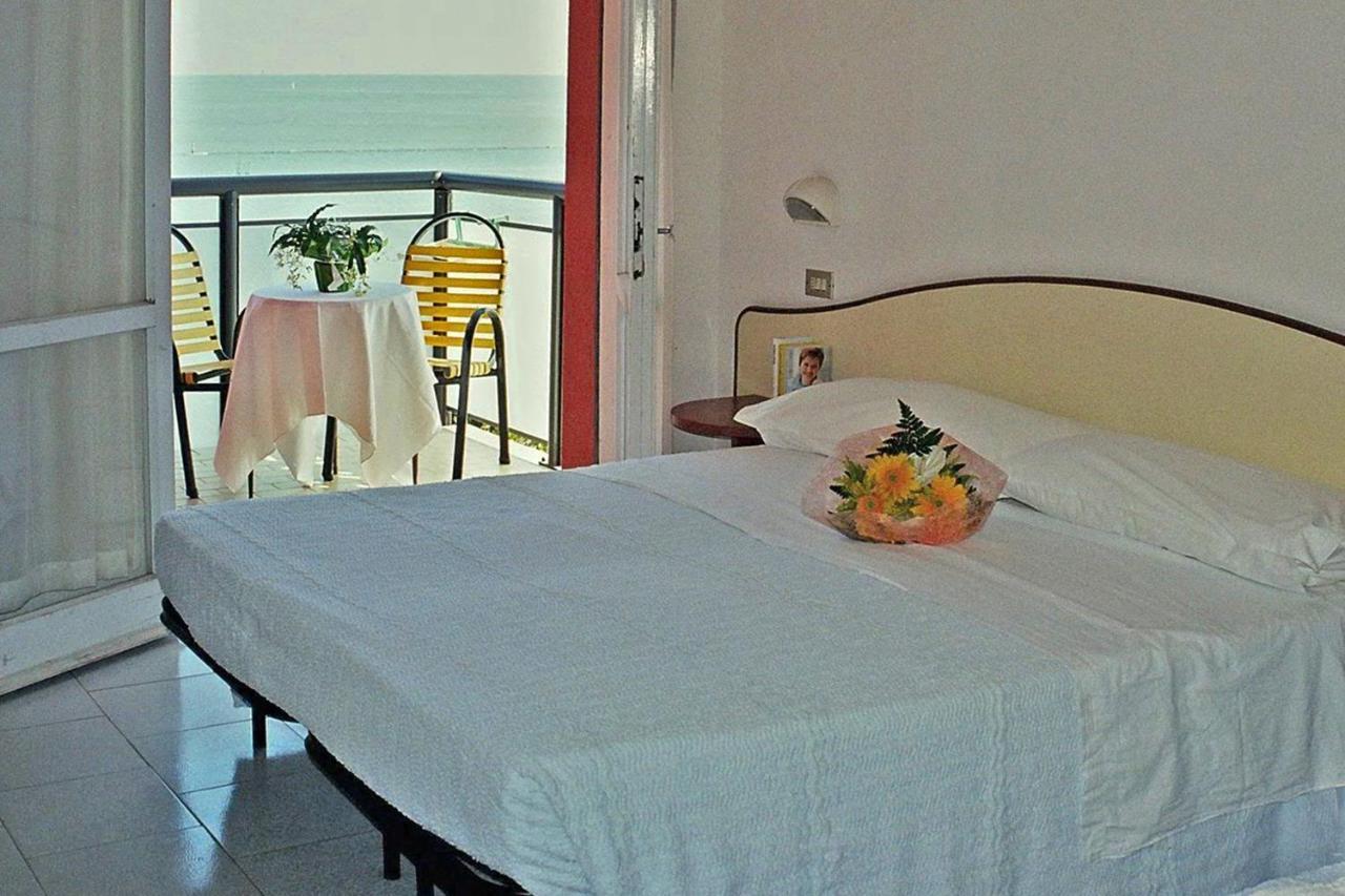 Hotel Darsena Cesenatico Kültér fotó