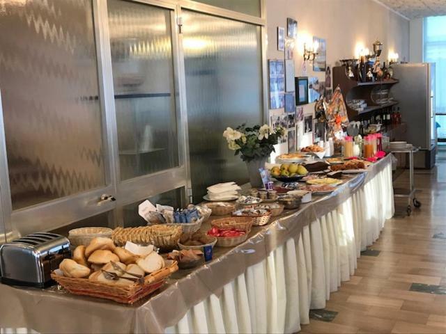 Hotel Darsena Cesenatico Kültér fotó